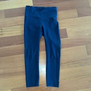 Black lulu lemon leggings!